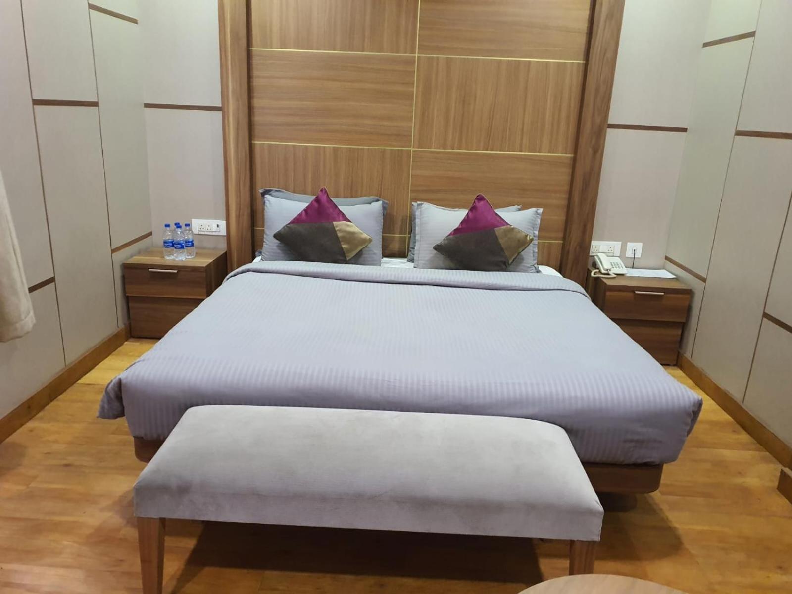 B8 Hotel Chennai Exterior photo